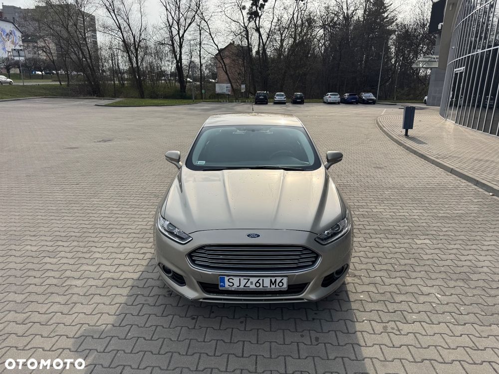 Ford Fusion - 2