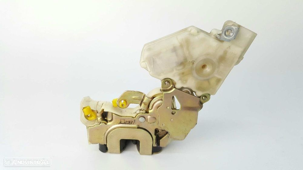 FECHADURA PORTA TRASEIRA ESQUERDA NISSAN TERRANO/TERRANO.II (R20) AVENTURA - 5