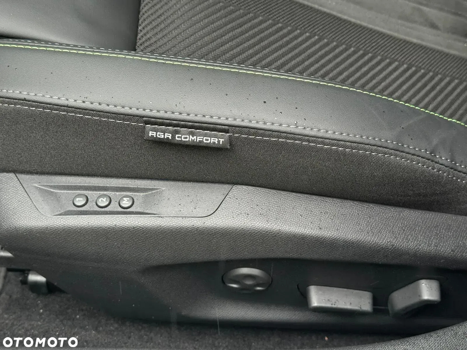 Peugeot 408 1.2 PureTech GT S&S EAT8 - 30
