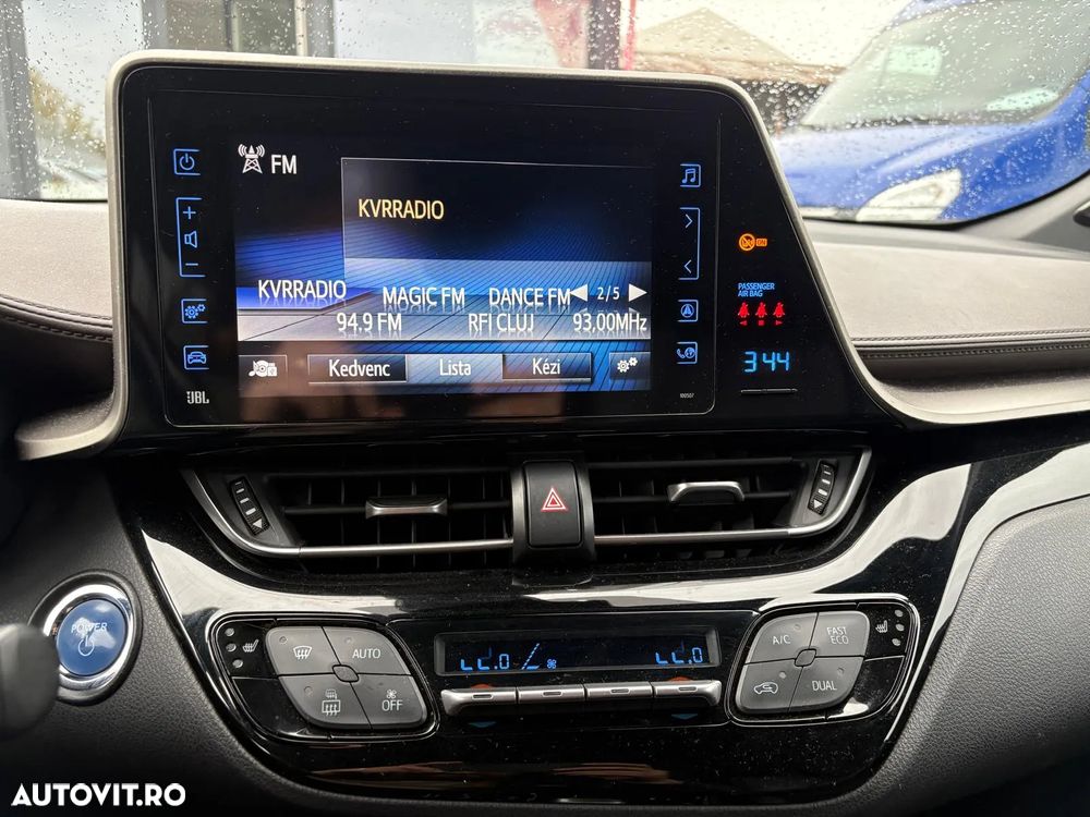 Toyota C-HR 1.8 HSD 122 CP 4x2 CVT Style - 11