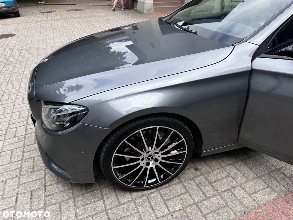 Mercedes-Benz Klasa E 220 d 4-Matic AMG - 33