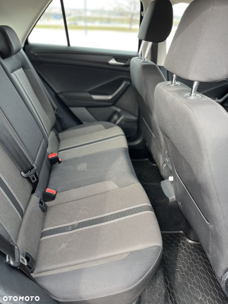 Volkswagen T-Roc 1.5 TSI ACT Advance DSG - 23