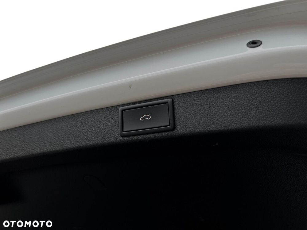 Skoda Octavia 2.0 TSI RS DSG - 23