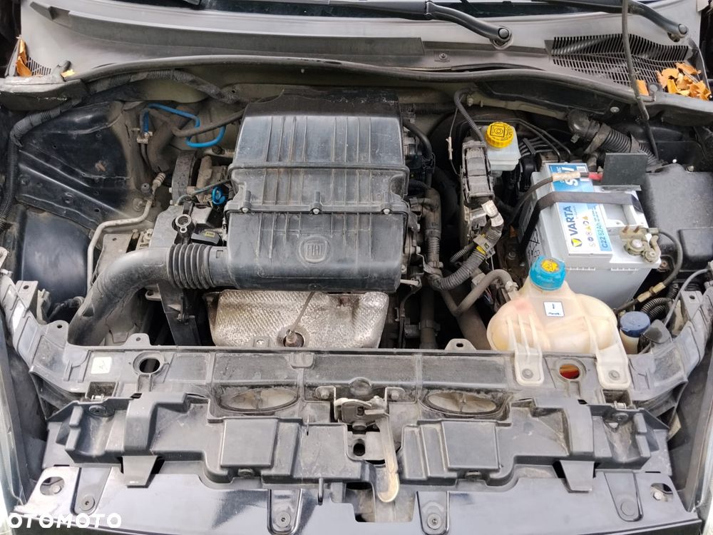Fiat Punto 1.2 8V - 15