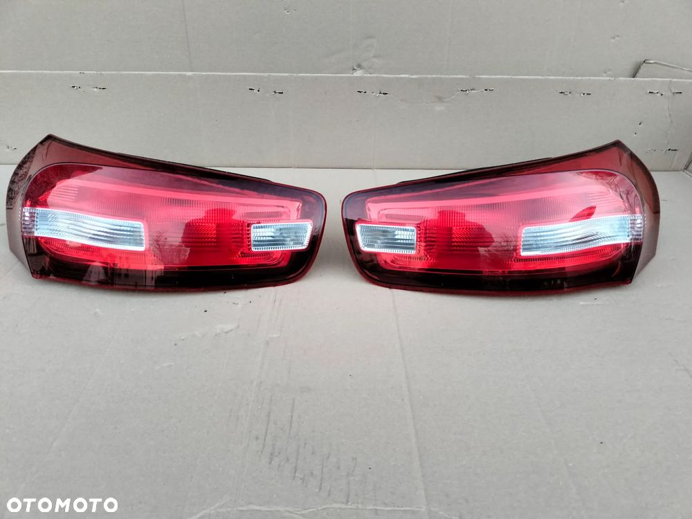 CITROEN C4 II PICASSO LAMPA PRAWA LEWA TYŁ - 1