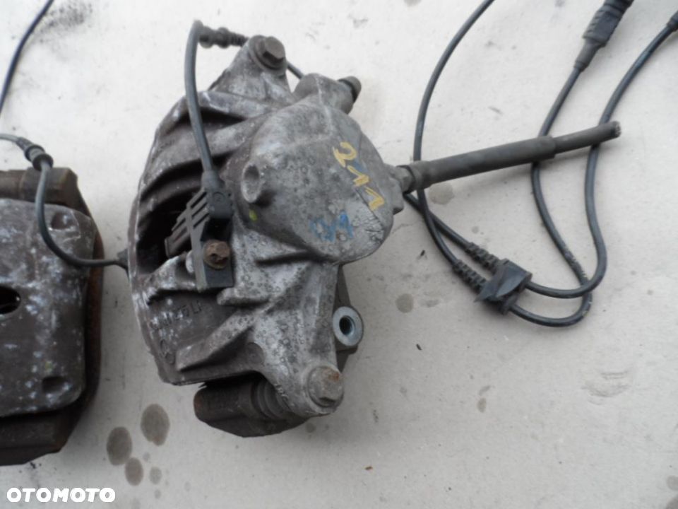 ZACISK HAMULCOWY MERCEDES W211 2003r PRAWY - 3