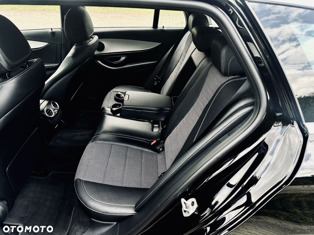 Mercedes-Benz Klasa E 220 d Avantgarde - 30