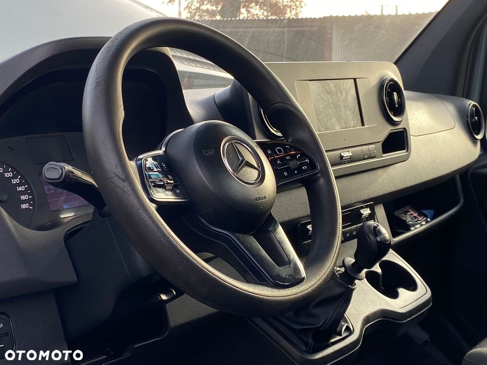Mercedes-Benz Sprinter 319CDI V6 - 21