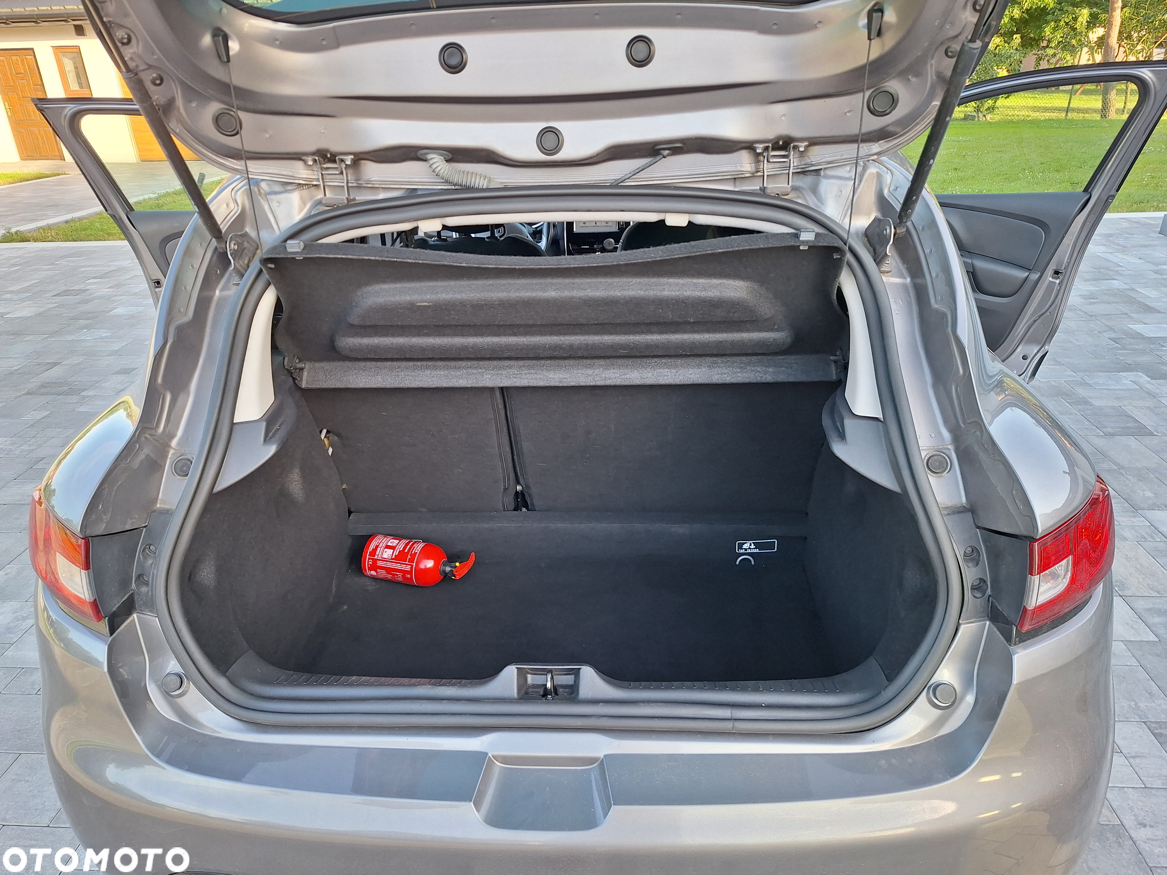 Renault Clio 0.9 TCe Limited - 8