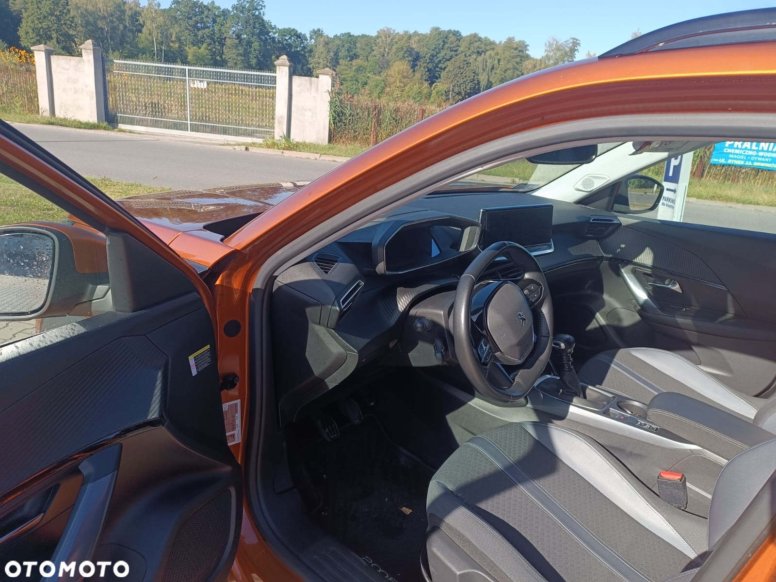 Peugeot 2008 1.2 PureTech Allure S&S - 13