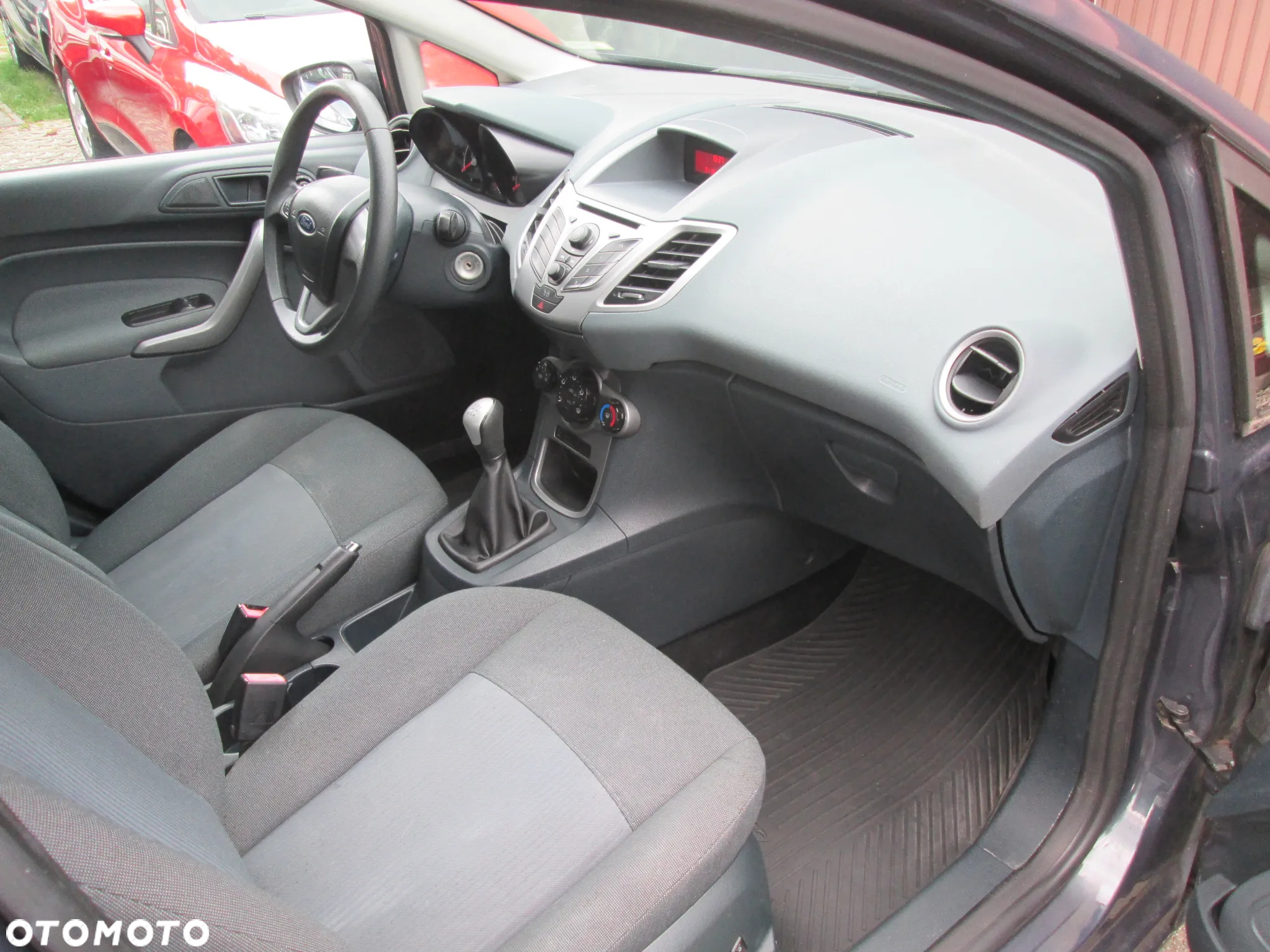 Ford Fiesta 1.25 Ambiente - 12
