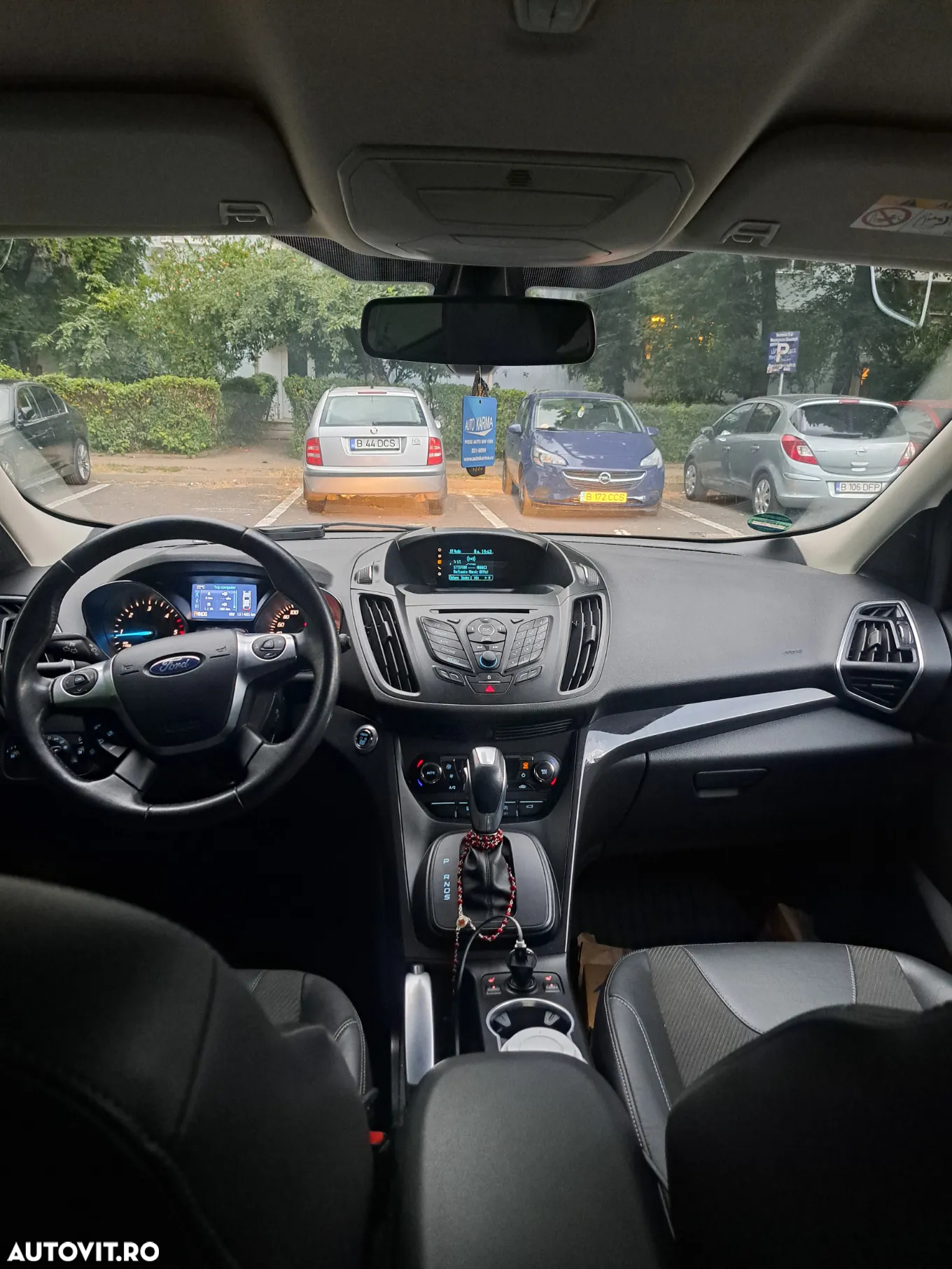 Ford Kuga - 8