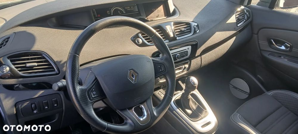 Renault Scenic Energy TCe 130 S&S Bose Edition - 10