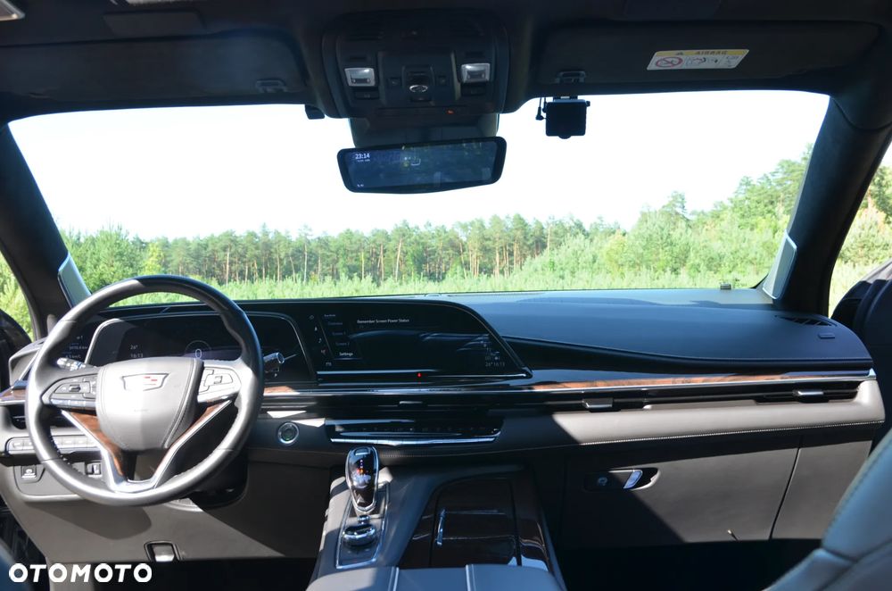 Cadillac Escalade - 39