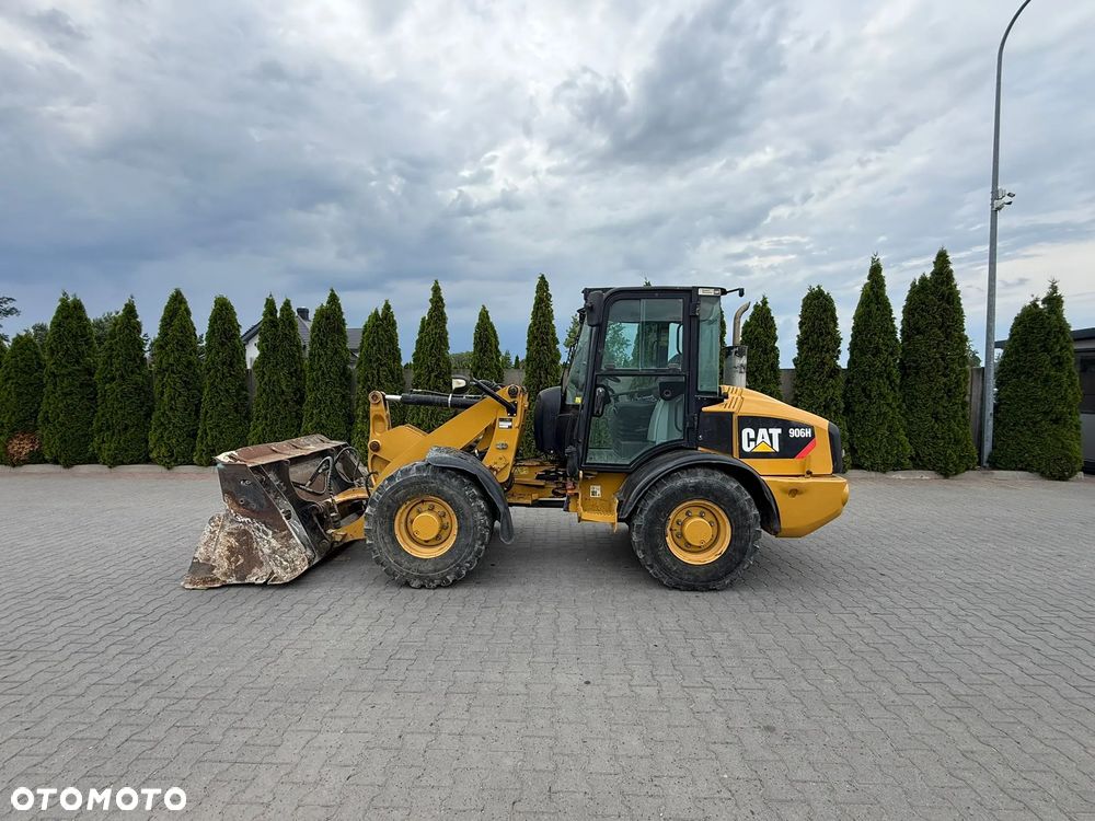 Caterpillar 906 - 1