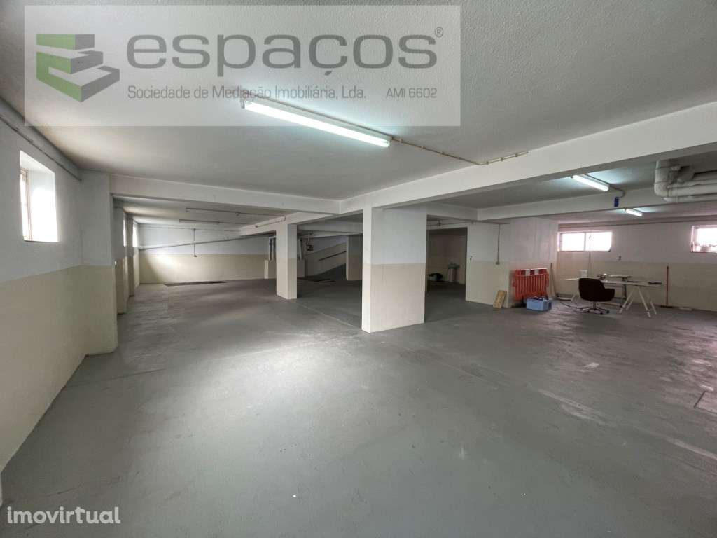 Garagem em Vale Fetal, Sobreda - Grande imagem: 4/16