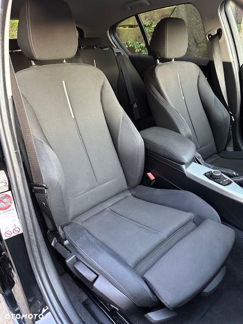 BMW Seria 1 118i Sport Line - 38