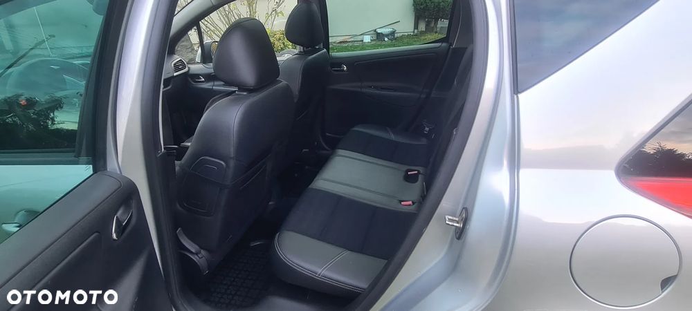 Peugeot 207 95 VTi Premium - 19