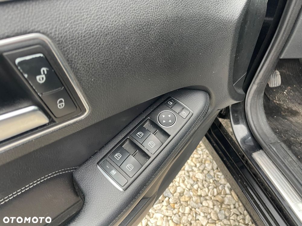 Mercedes-Benz Klasa E 220 BlueTEC 4-Matic Avantgarde - 16