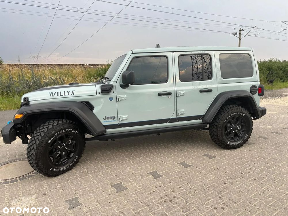 Jeep Wrangler - 4