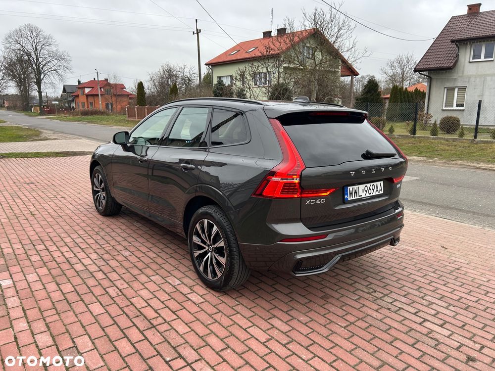 Volvo XC 60 B5 B AWD Plus Dark - 6