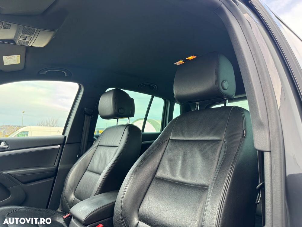 Volkswagen Tiguan 2.0 TDI DPF 4Motion BlueMotion Technology DSG Lounge Sport & Style - 22