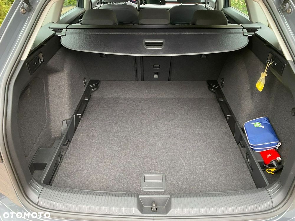 Volkswagen Golf 1.5 TSI Life - 32
