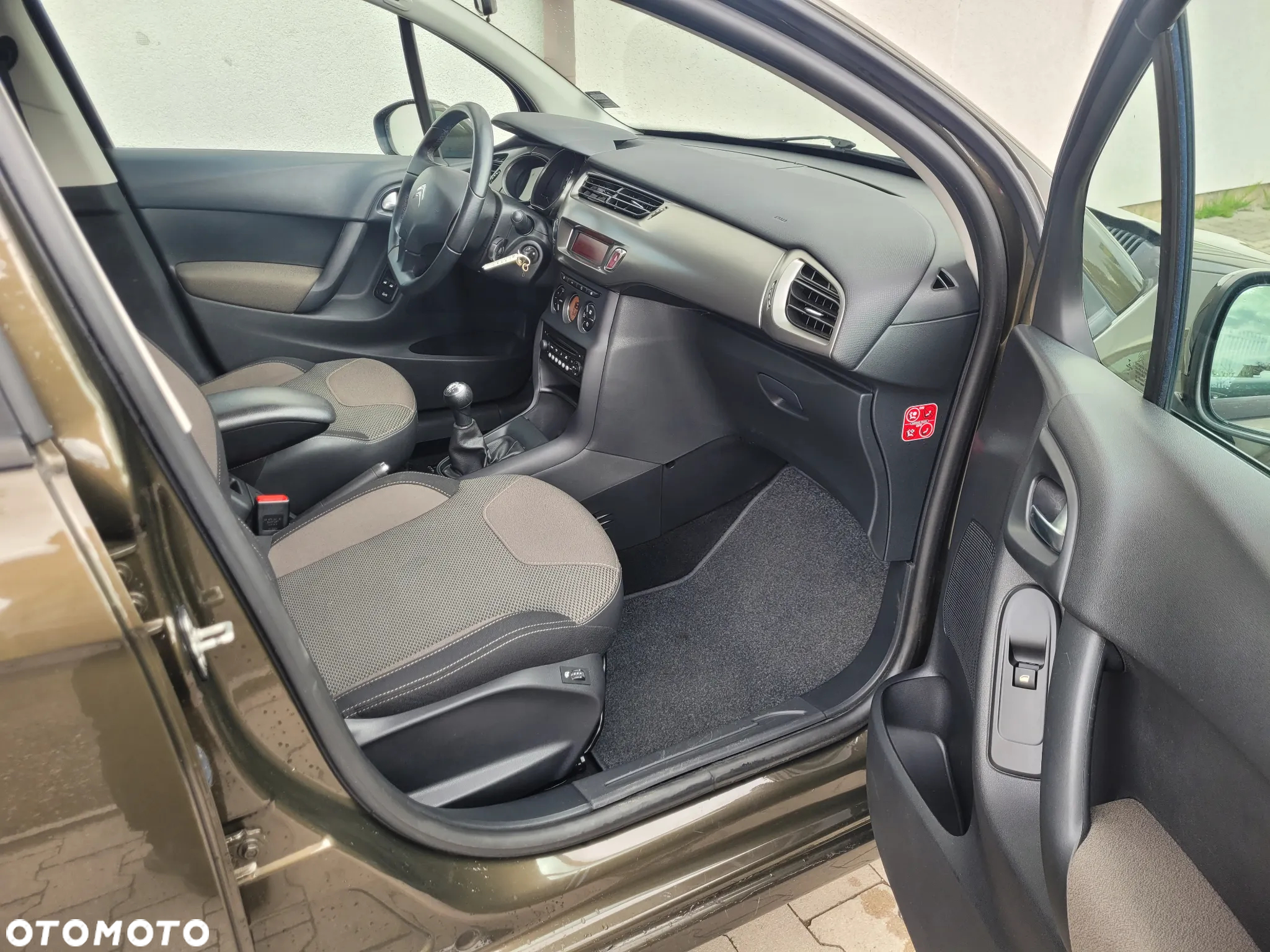 Citroën C3 1.2 PureTech Exclusive - 8