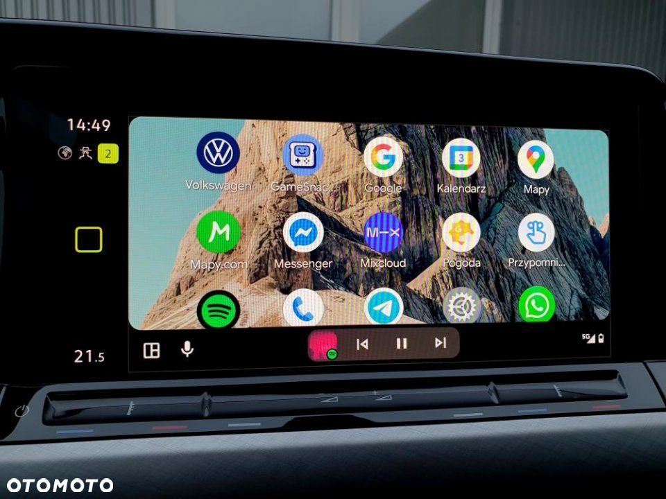 Volkswagen Golf - 24