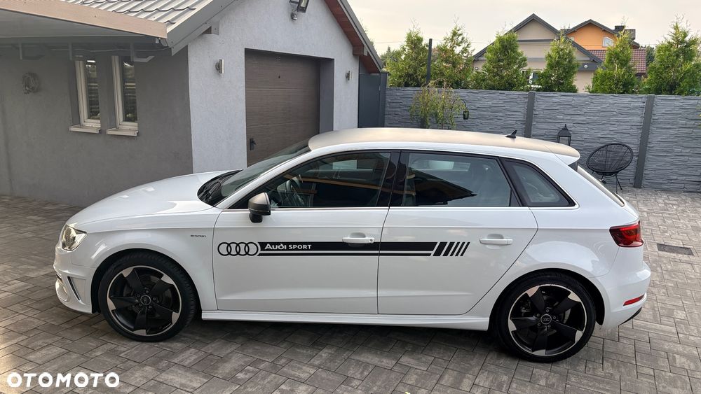 Audi A3 Sportback 40 e-tron S tronic design - 5