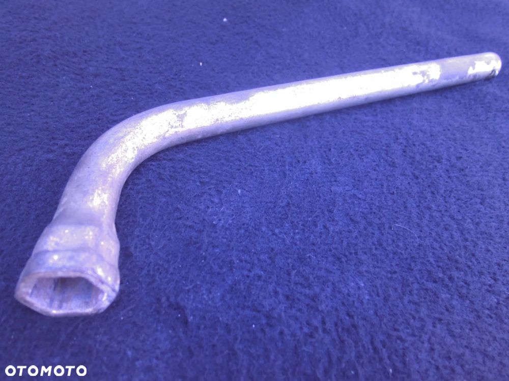 KLUCZ DO KÓŁ 19MM 19" VOLKSWAGEN T5 7D0012219 ORYGINAŁ - 1