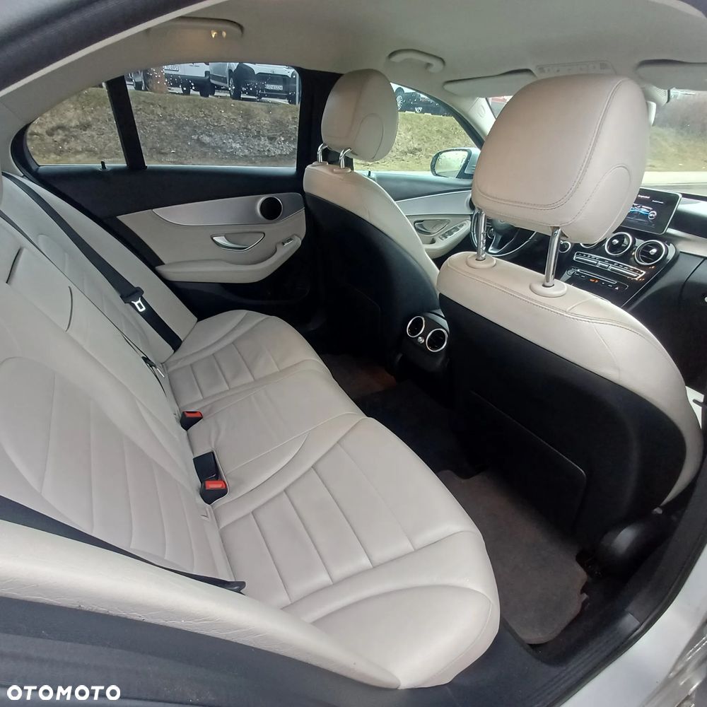 Mercedes-Benz Klasa C 220 (BlueTEC) d 7G-TRONIC Avantgarde - 13