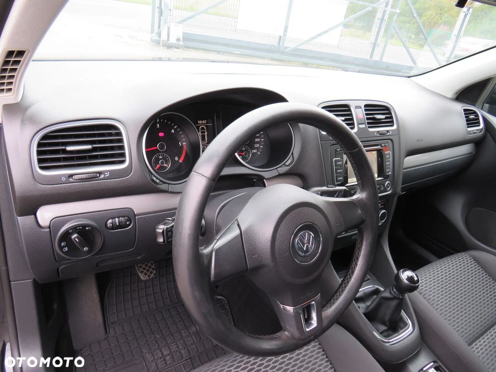 Volkswagen Golf 1.6 TDI BlueMotion Technology Trendline - 23