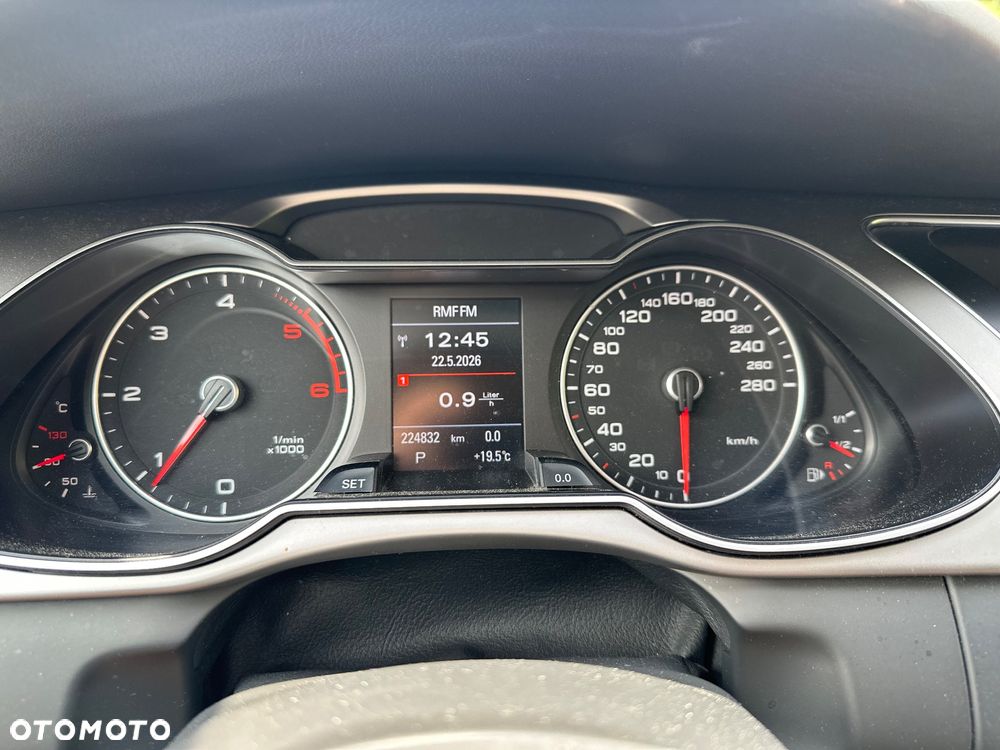 Audi A4 Avant - 32