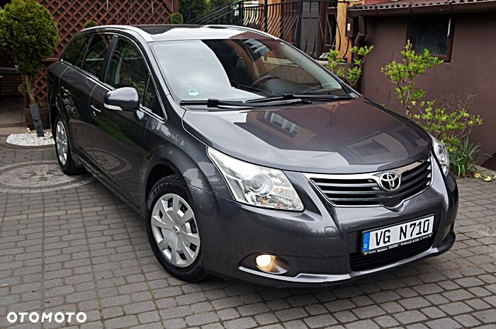 Toyota Avensis 1.8 Life - 16