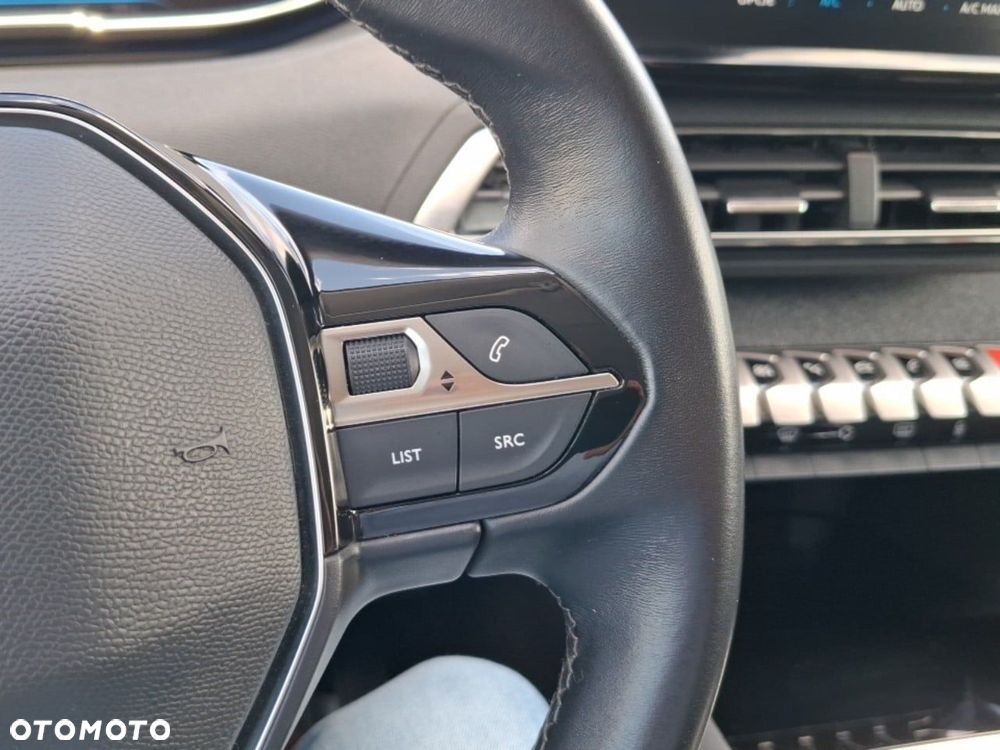 Peugeot 3008 1.2 PureTech Allure Pack S&S - 23