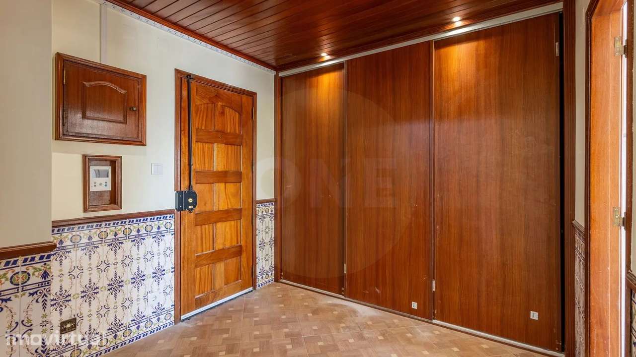 Apartamento T2 | Varanda e Arrecadação | Tapada das Mercês - Grande imagem: 3/24