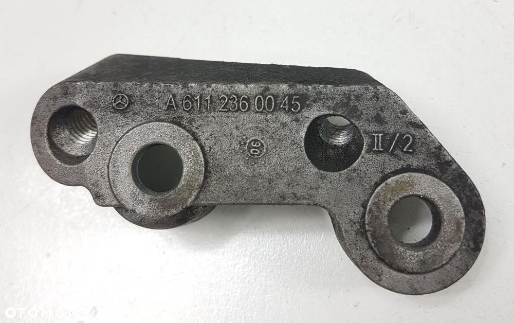 ŁAPA SILNIKA MERCEDES W203 2.2 CDI A6112360045 - 1
