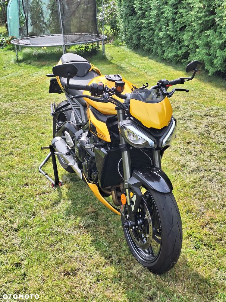 Triumph Street Triple - 7