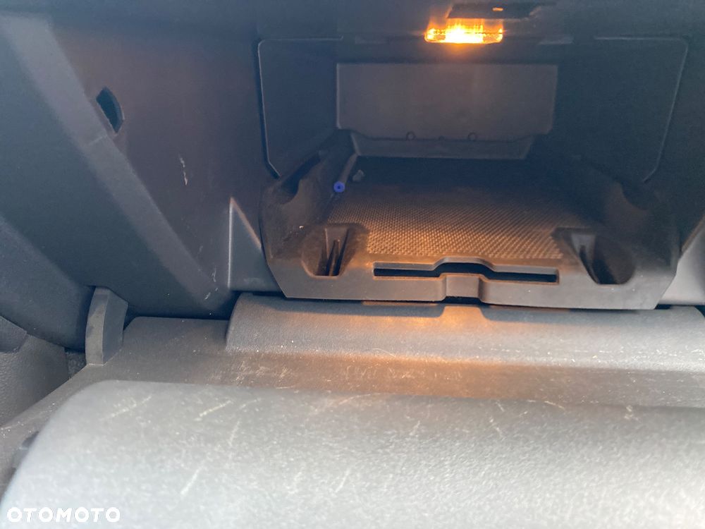 Volvo V50 1.8 Momentum - 23
