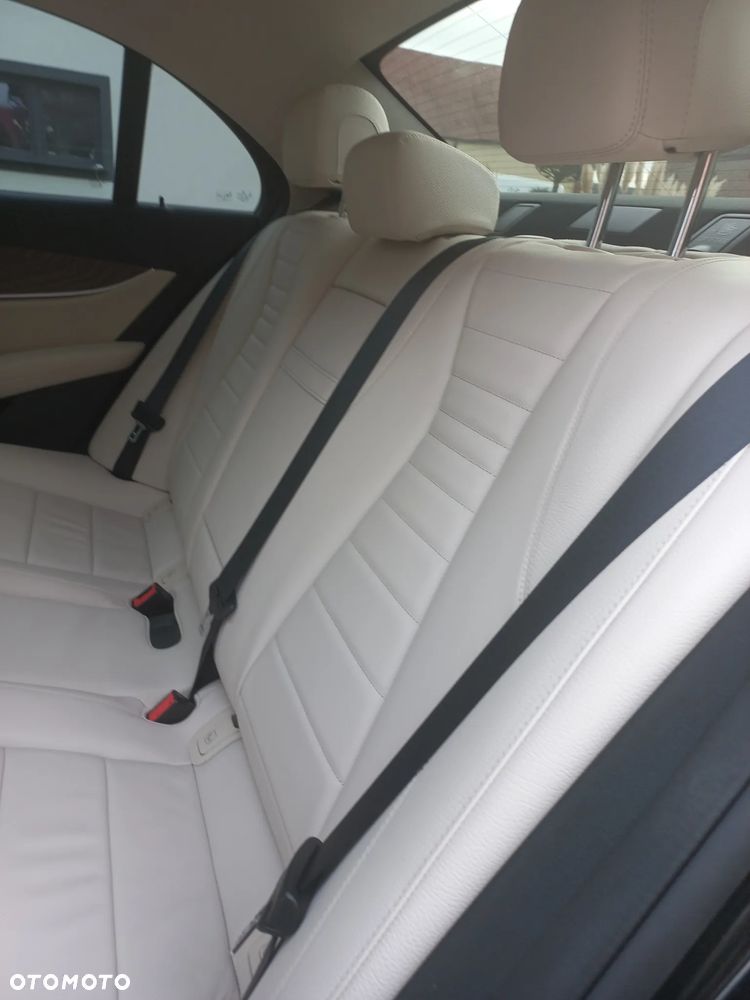 Mercedes-Benz Klasa E 220 d 4-Matic Avantgarde - 3