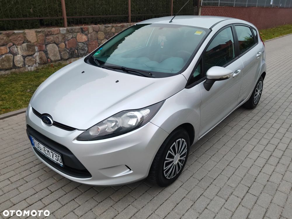 Ford Fiesta - 22