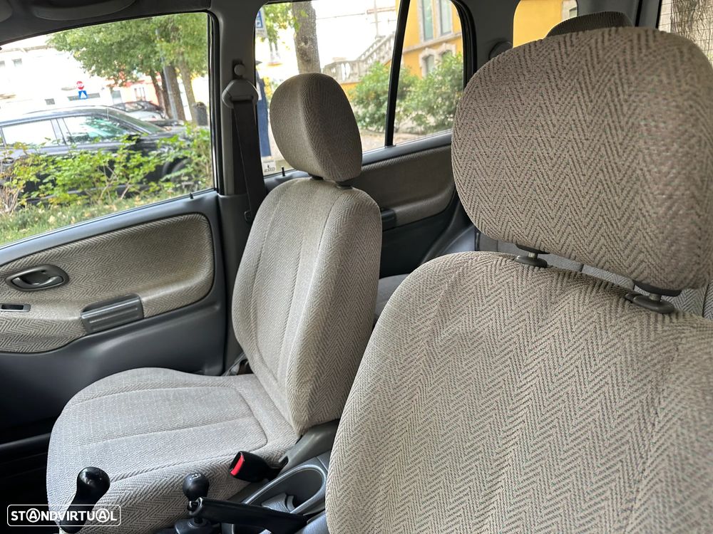 Suzuki Grand Vitara Metal Top 2.0 TDi - 14