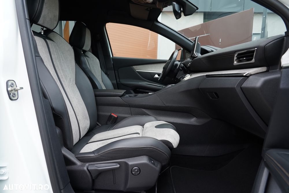 Peugeot 3008 PHEV 300 EAT8 4X4 Allure Pack - 23