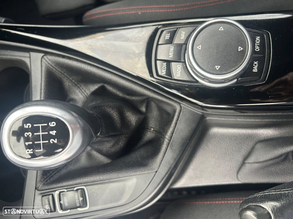 BMW 116 d Sport Line - 21