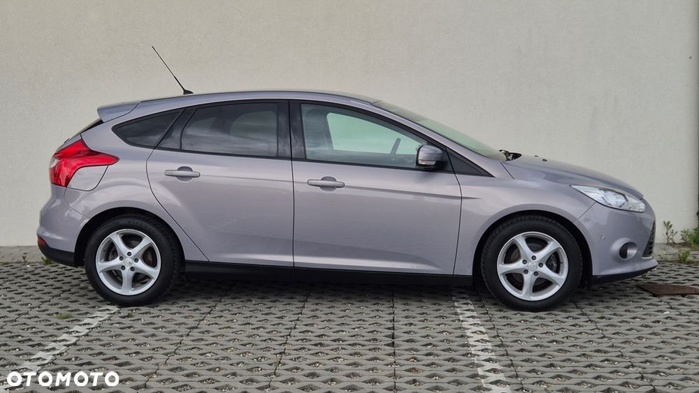 Ford Focus 1.0 EcoBoost Titanium - 24