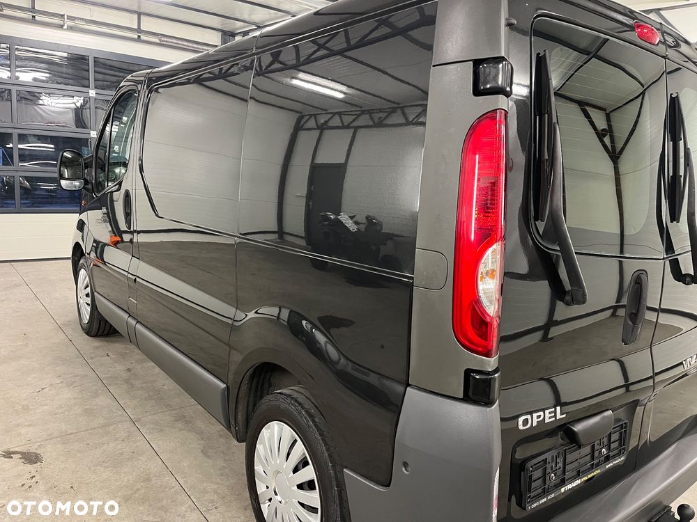 Opel Vivaro - 28