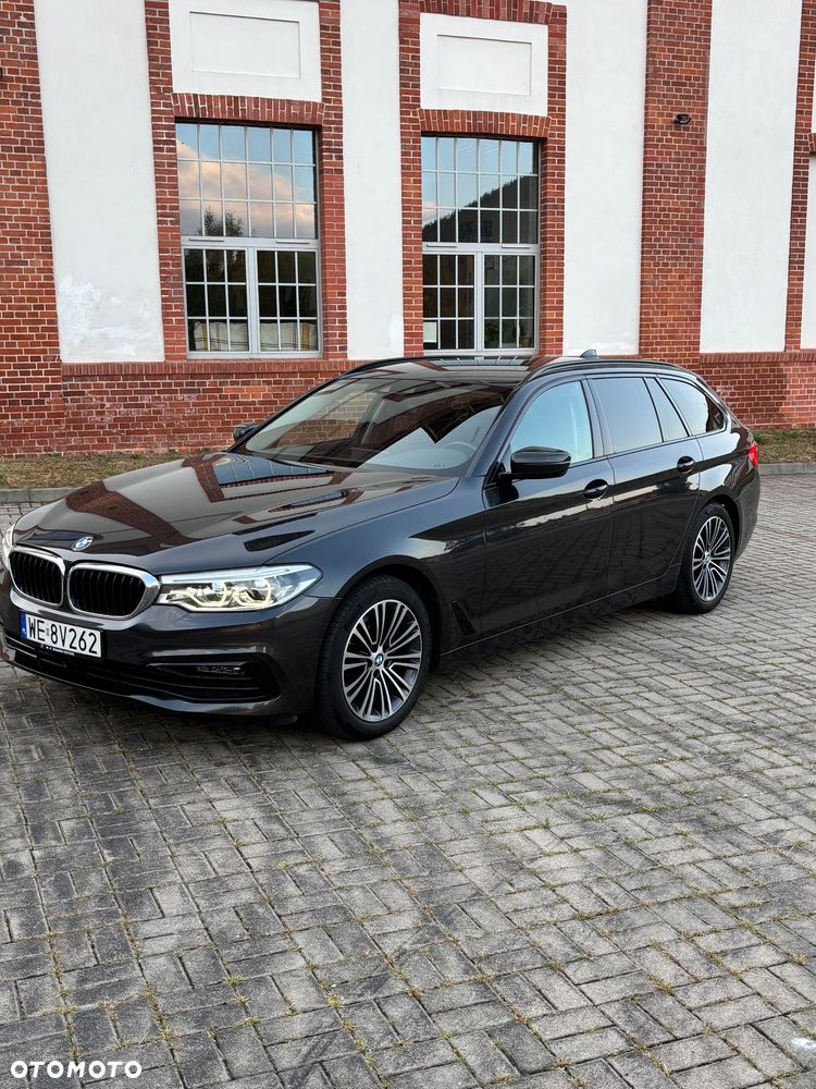 BMW Seria 5 520d xDrive Sport Line - 1