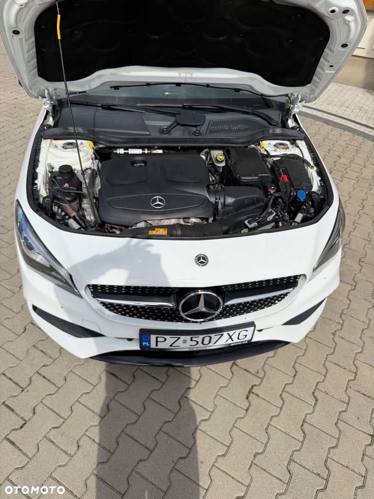 Mercedes-Benz CLA 220 4-Matic - 10