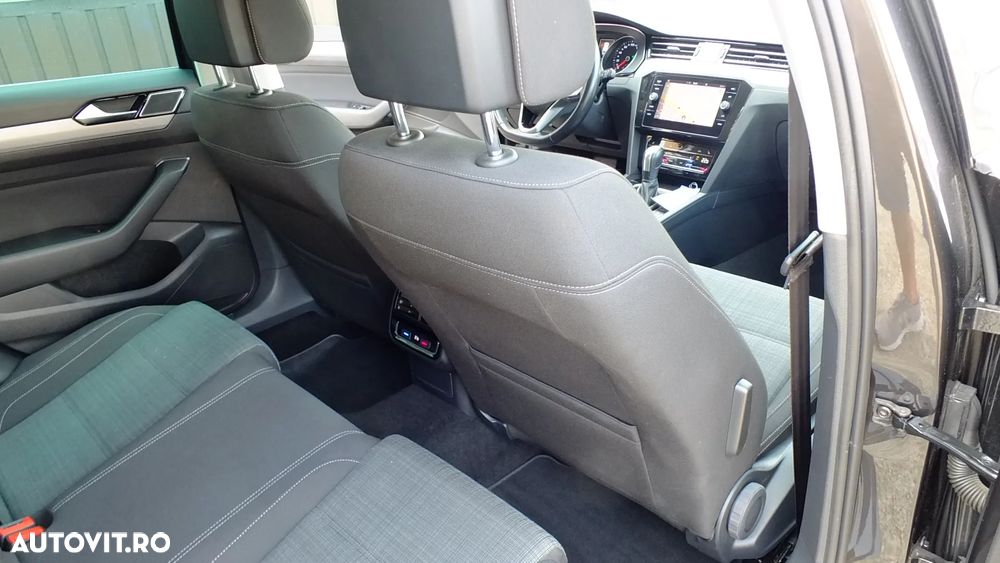 Volkswagen Passat 2.0 TDI DSG (BlueMotion Technology) Comfortline - 30